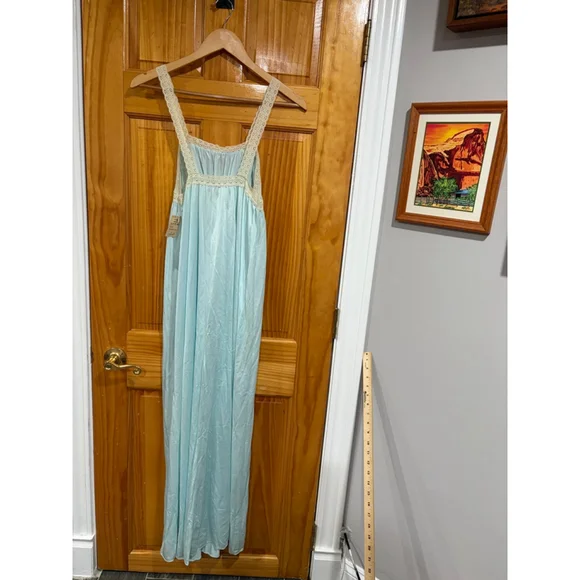 silk and lace dress with sleeves Long Sleeve Lace Maxi Dress with Satin Belt main image 1